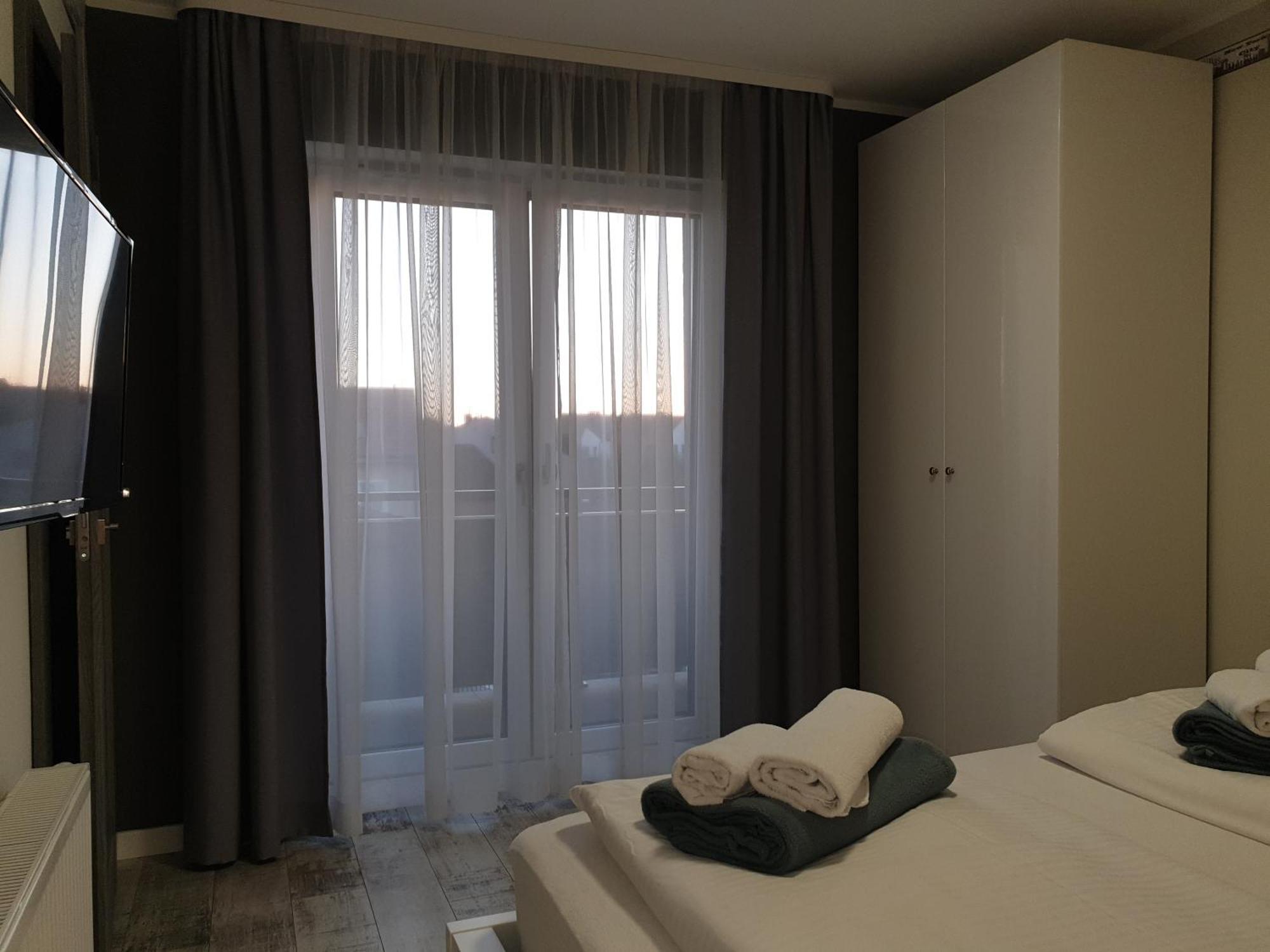 Pokoje Sandra I Leba Bagian luar foto